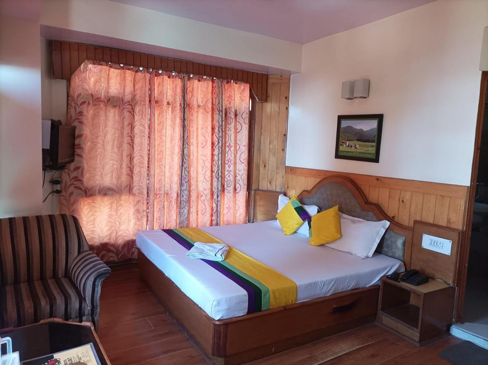 Hotel Rajat Chhota Simla Exteriör bild