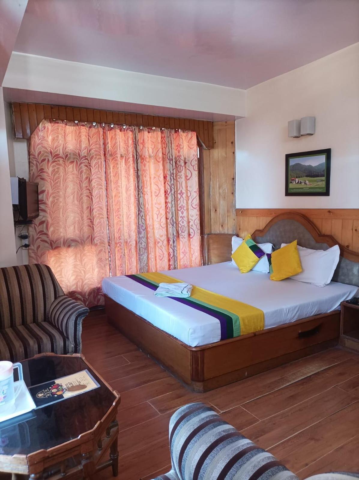 Hotel Rajat Chhota Simla Exteriör bild